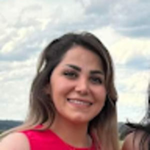 Meet your Posher, Sanaz